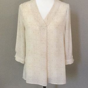 V-neck lightweight blouse